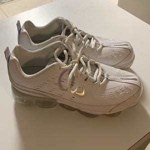 Nike Vapormax 360 triple white Like New, worn twice